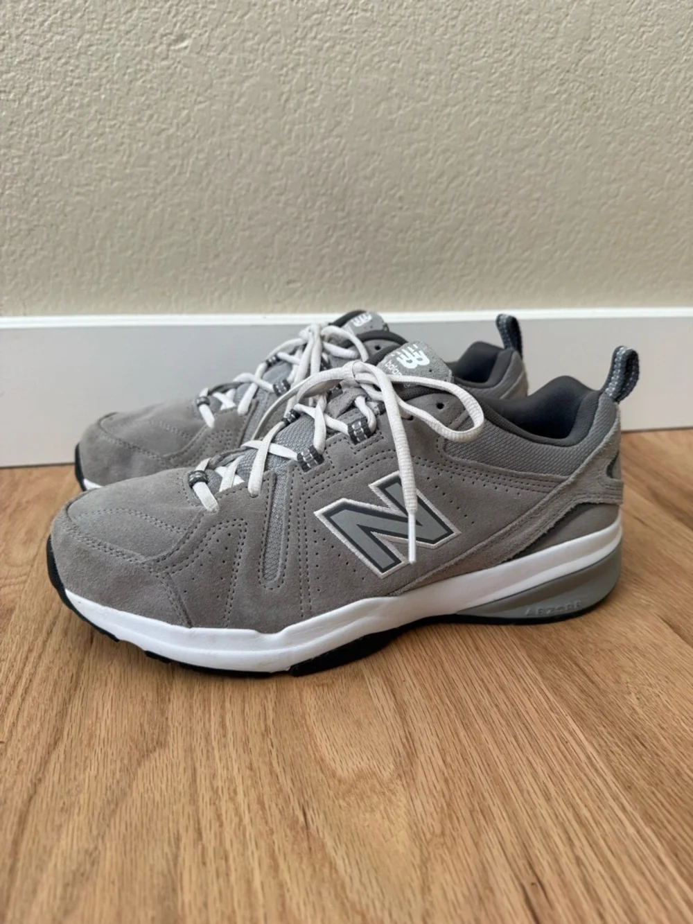 New Balance 608 v5 Grey Suede Sneakers Men’s Size 10 Extra Wide